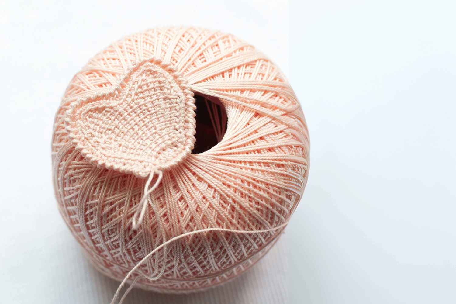 Heart made of yarn